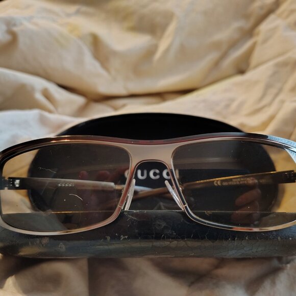 Authentic Gucci Sunglasses - Bronze Tint Color - Picture 3 of 3